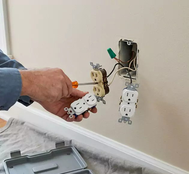 Professional Outlet Replacement: Your Local Swap-Out Team in Titusville, FL